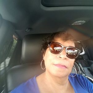 Meet your Posher, Clairesa